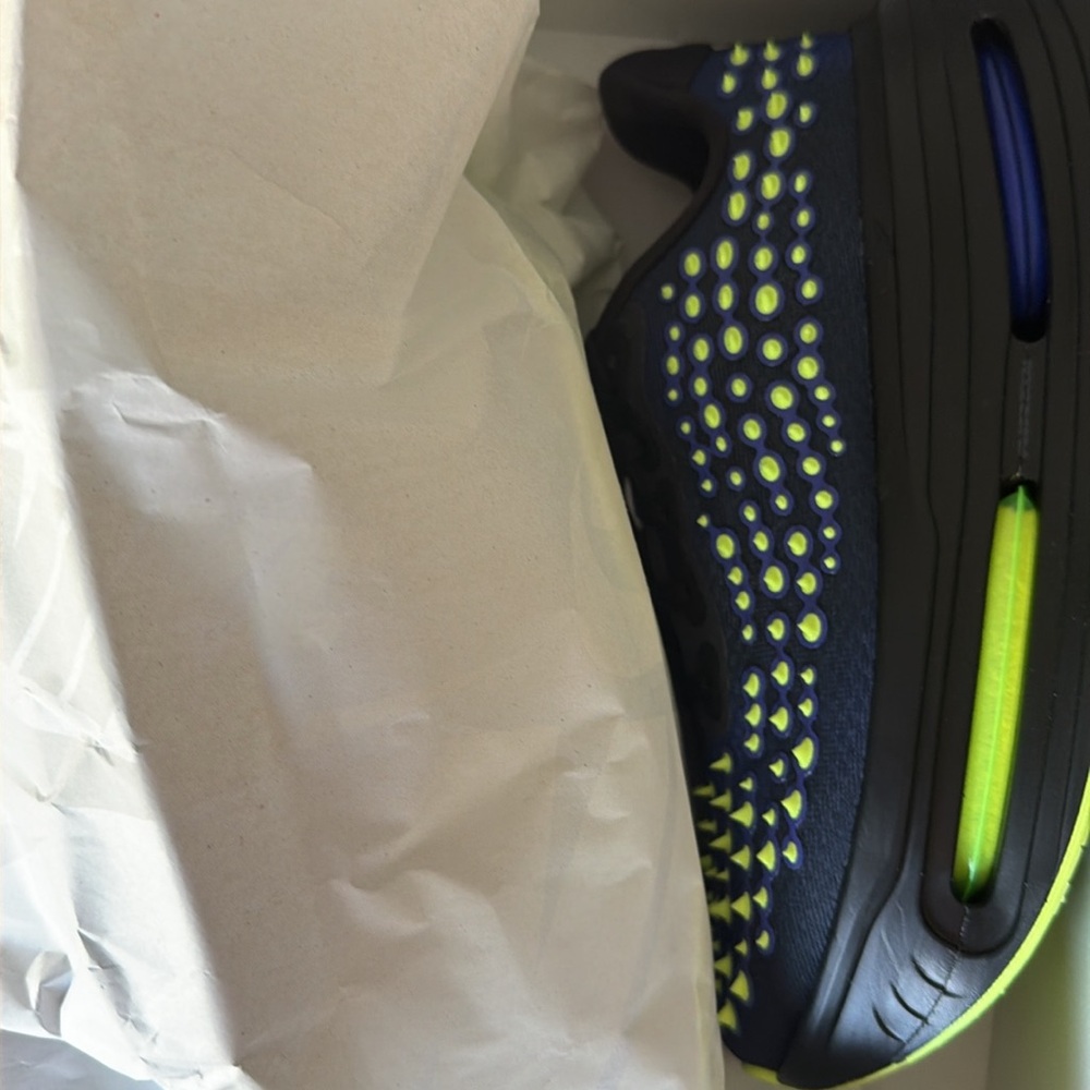 Nike Vomero Premium QS Black Violet Glow-Rush size M 8 wmns 9.5 BNWT - Picture 6 of 6